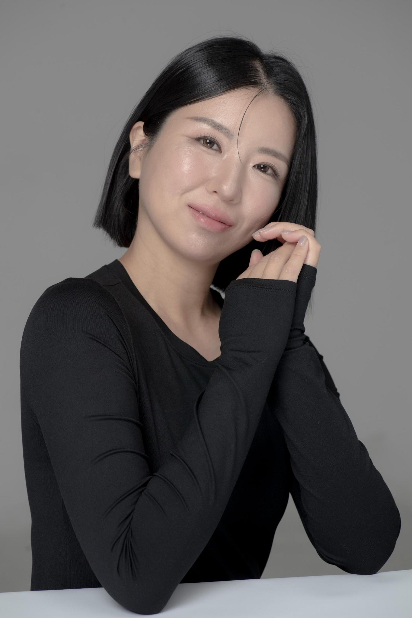 Kiki — Pilates instructor